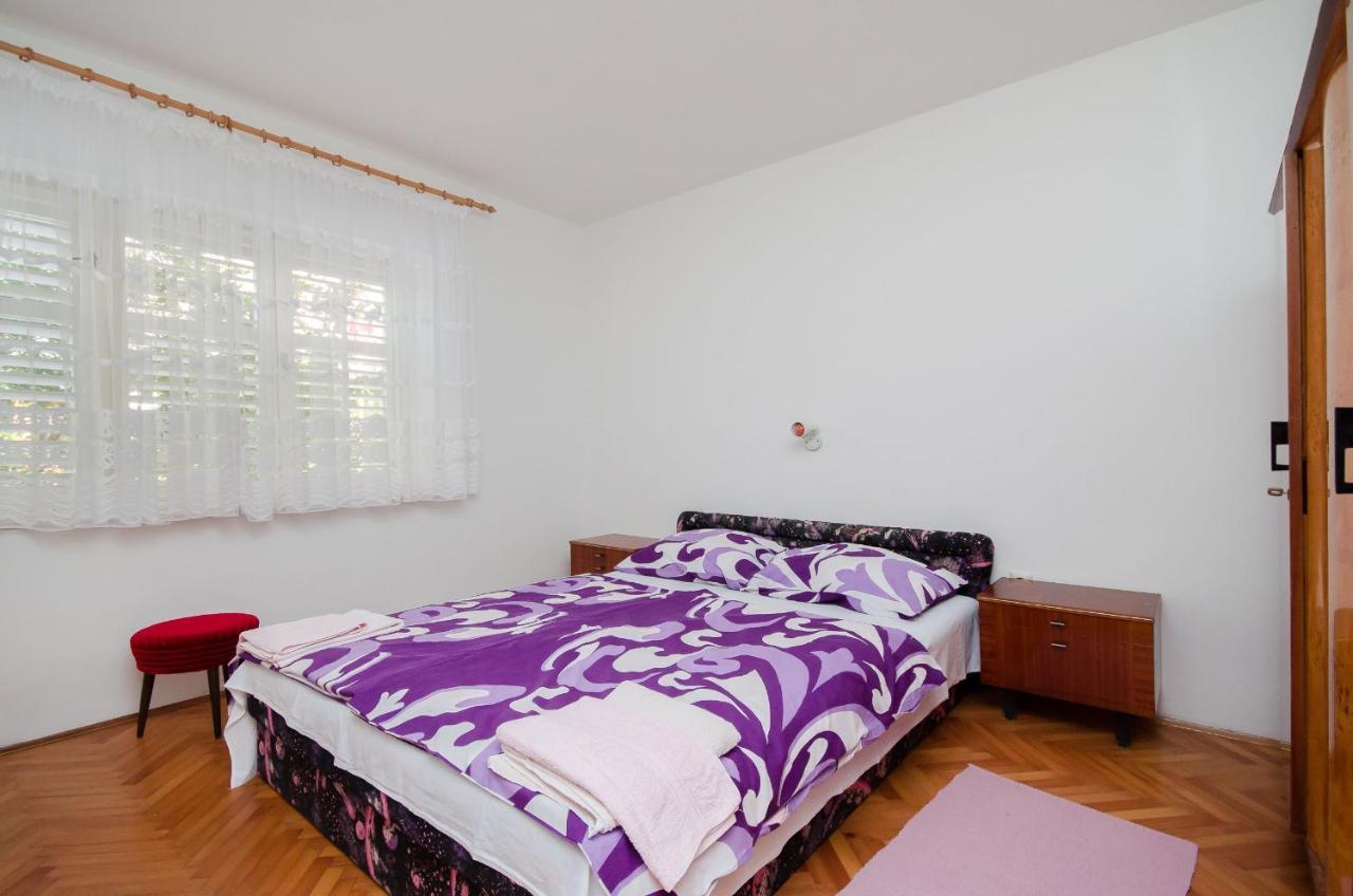 Apartments Biserka Barbat na Rabu Exterior photo